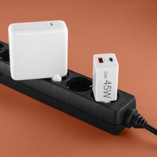 Жично зарядно устройство Hama 201993 (снимка 11)