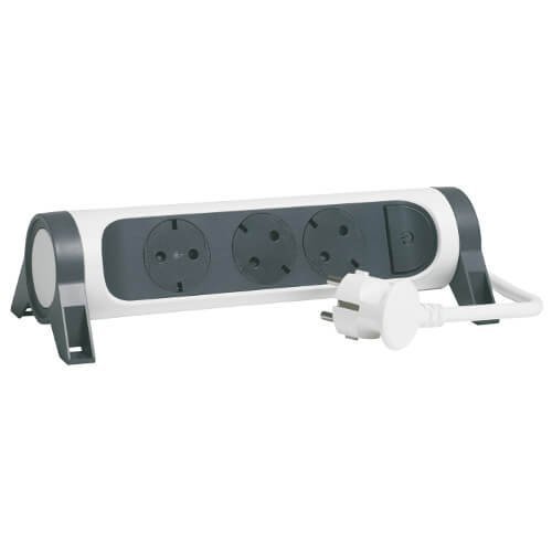 Разклонител Legrand Premium (снимка 1)