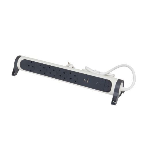 Разклонител Legrand Premium (снимка 1)