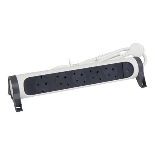 Разклонител Legrand Premium (снимка 1)