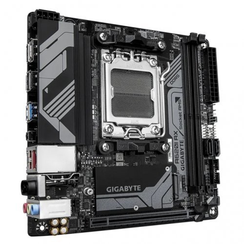 Дънна платка Gigabyte A620I AX 2.0 (снимка 2)