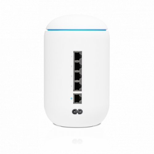 Безжични рутери > Ubiquiti UDM (снимка 2)