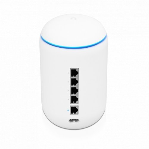 Безжични рутери > Ubiquiti UDM (снимка 4)