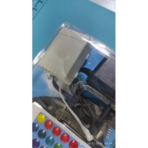 Охлаждане за компютри > LED RGBW Controller (снимка 3)