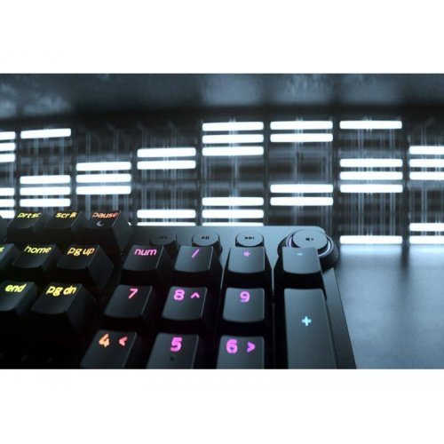 Клавиатура Razer Huntsman RZ03-03610100-R3M1 (снимка 4)