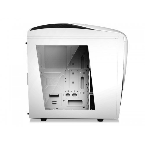 Компютърни кутии > NZXT Phantom 240 CA-PH240-W1 (снимка 3)